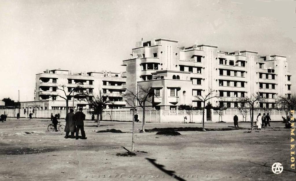 SIDI BEL ABBES 525- CASERNE GARDES MOBILES COLLECTION DES AMIS DE ND DE SANTA CRUZ.jpg